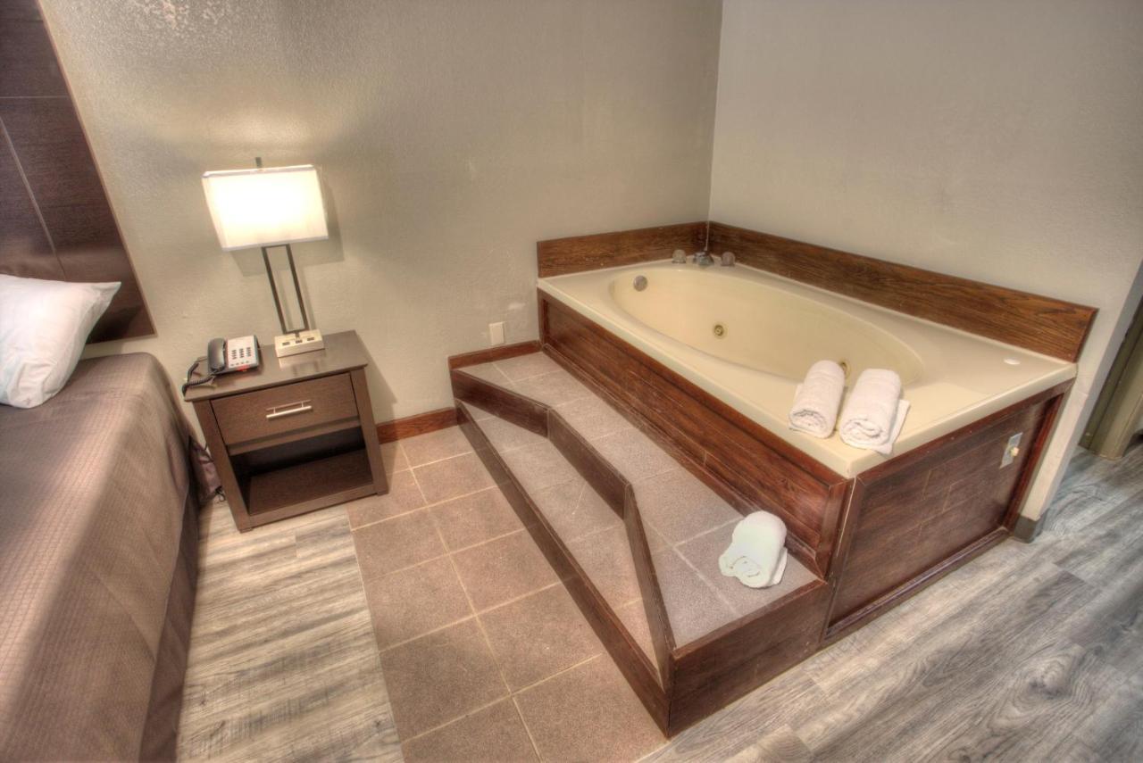 Budgetel Inn And Suites Plus Хелен Экстерьер фото