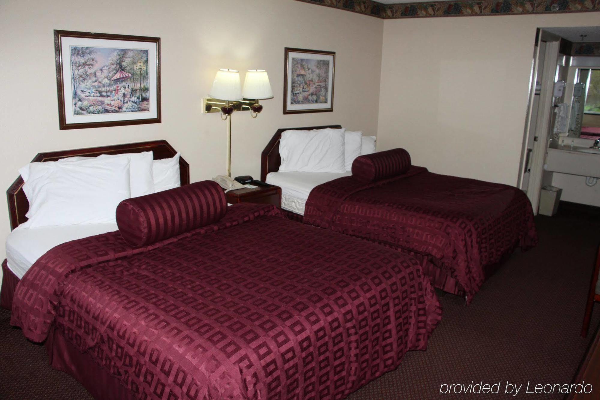 Budgetel Inn And Suites Plus Хелен Экстерьер фото